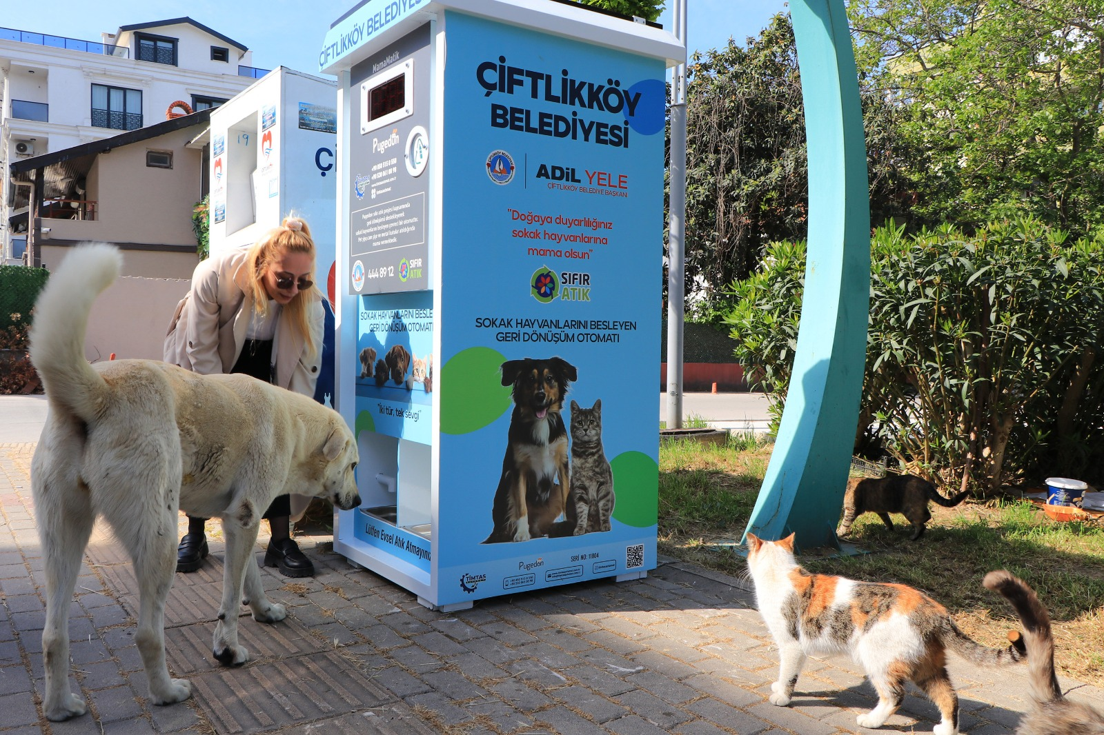 ÇİFTLİKKÖYLÜLER CAN DOSTLARA SAHİP ÇIKTI