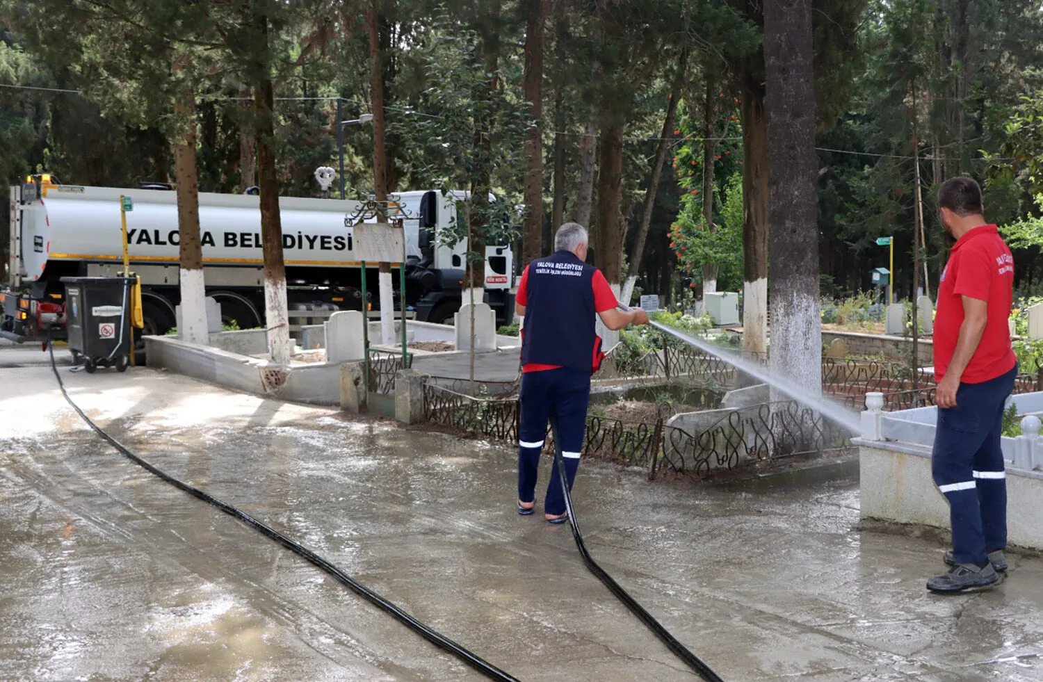 Yalova Belediyesi Mezarlıklar Müdürlüğü 2025’te 1.410 Cenazeye Hizmet Verdi