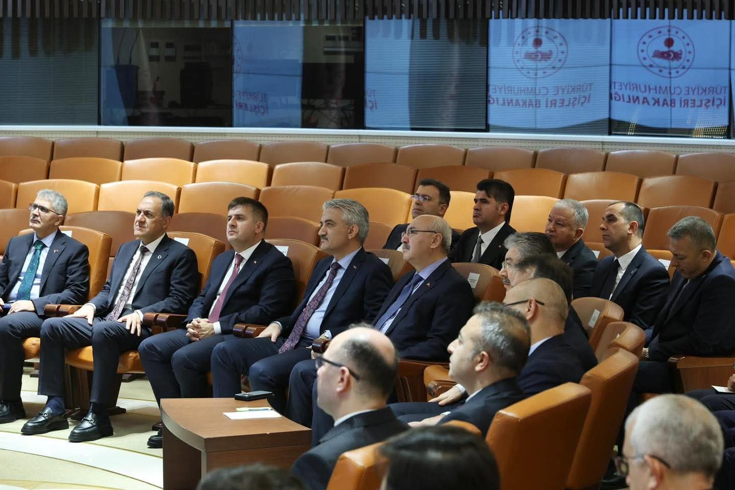 YENİ ATANAN VALİLER ANKARA’DA TOPLANDI: DR. AHMET HAMDİ USTA’DAN YALOVA MESAJI