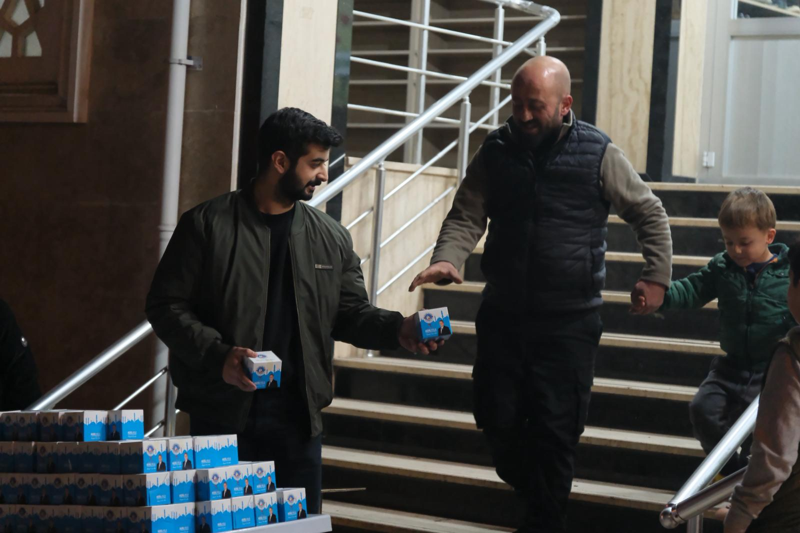 Çiftlikköy Belediyesi’nden Miraç Kandili İkramı