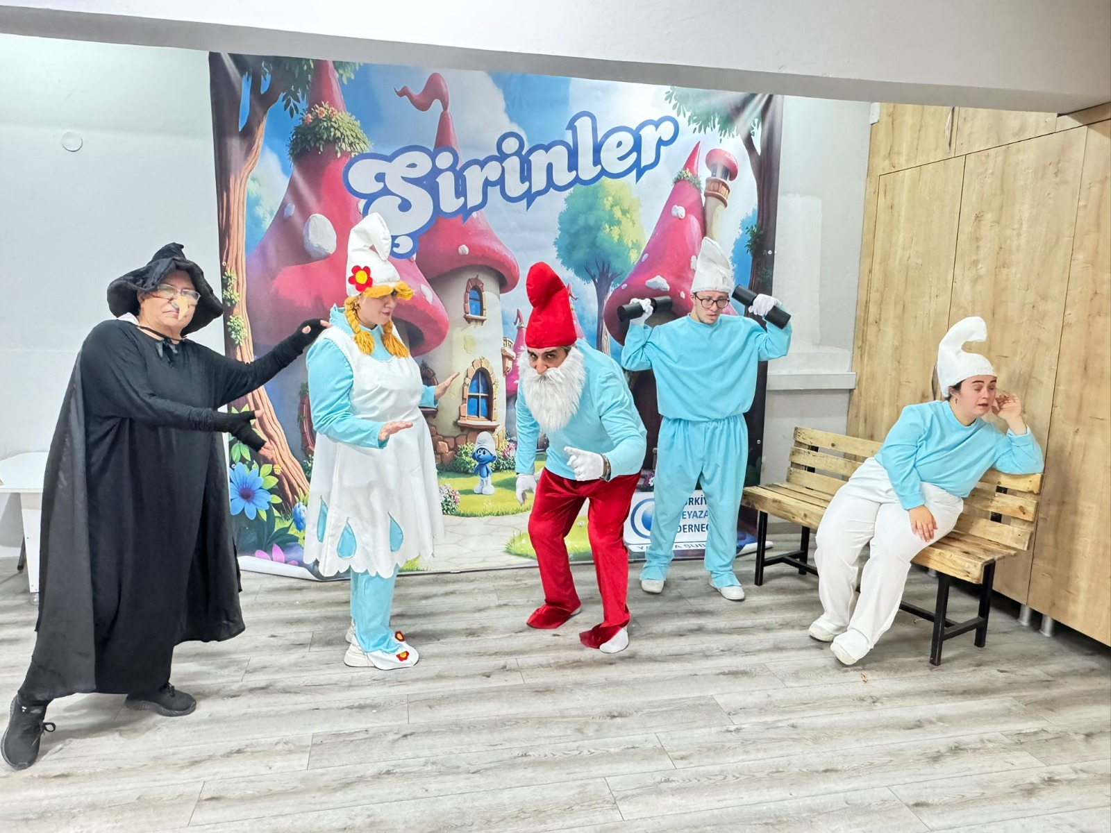 ÇİFTLİKKÖY BELEDİYESİ’NDEN ÇOCUKLARA MASAL GİBİ TİYATRO ŞÖLENİ