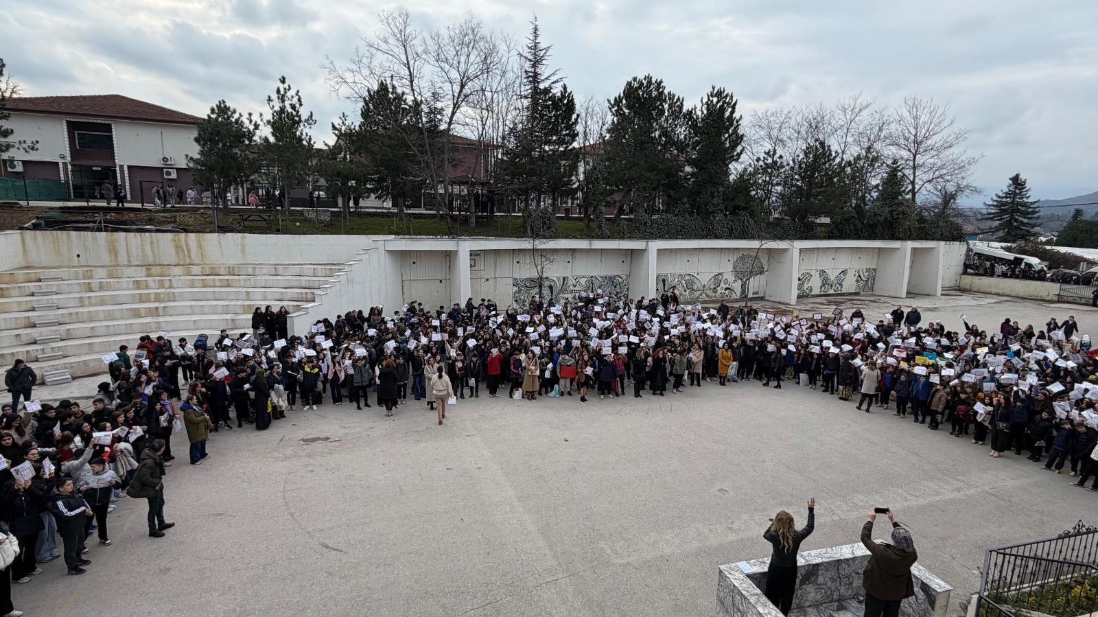 2025-2026 Eğitim Öğretim Yılı Birinci Dönemi Tamamlandı: Yalova’da 55 Bin Öğrenci Karne Heyecanı Yaşadı