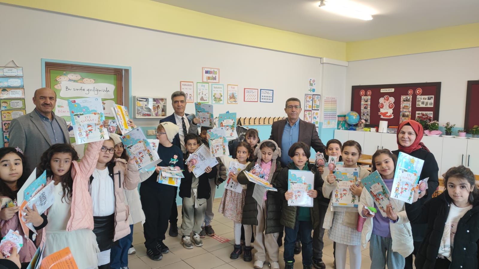 2025-2026 Eğitim Öğretim Yılı Birinci Dönemi Tamamlandı: Yalova’da 55 Bin Öğrenci Karne Heyecanı Yaşadı