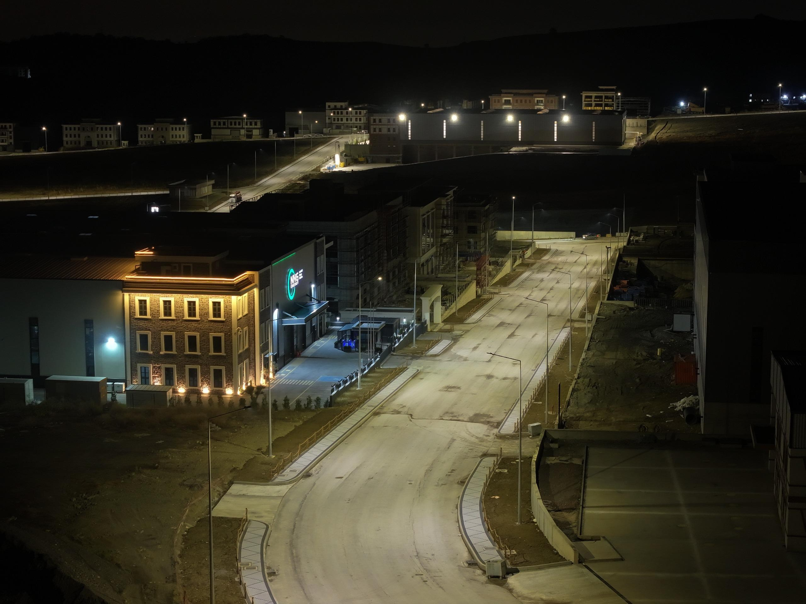 Yalova Makine İhtisas OSB’de Yeni Nesil Elektrik ve Aydınlatma Altyapısı Devreye Alındı