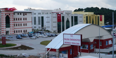YALOVA ÜNİVERSİTESİ’NDE BİR İLK: 4 PROGRAM MEDEK TARAFINDAN AKREDİTE EDİLDİ