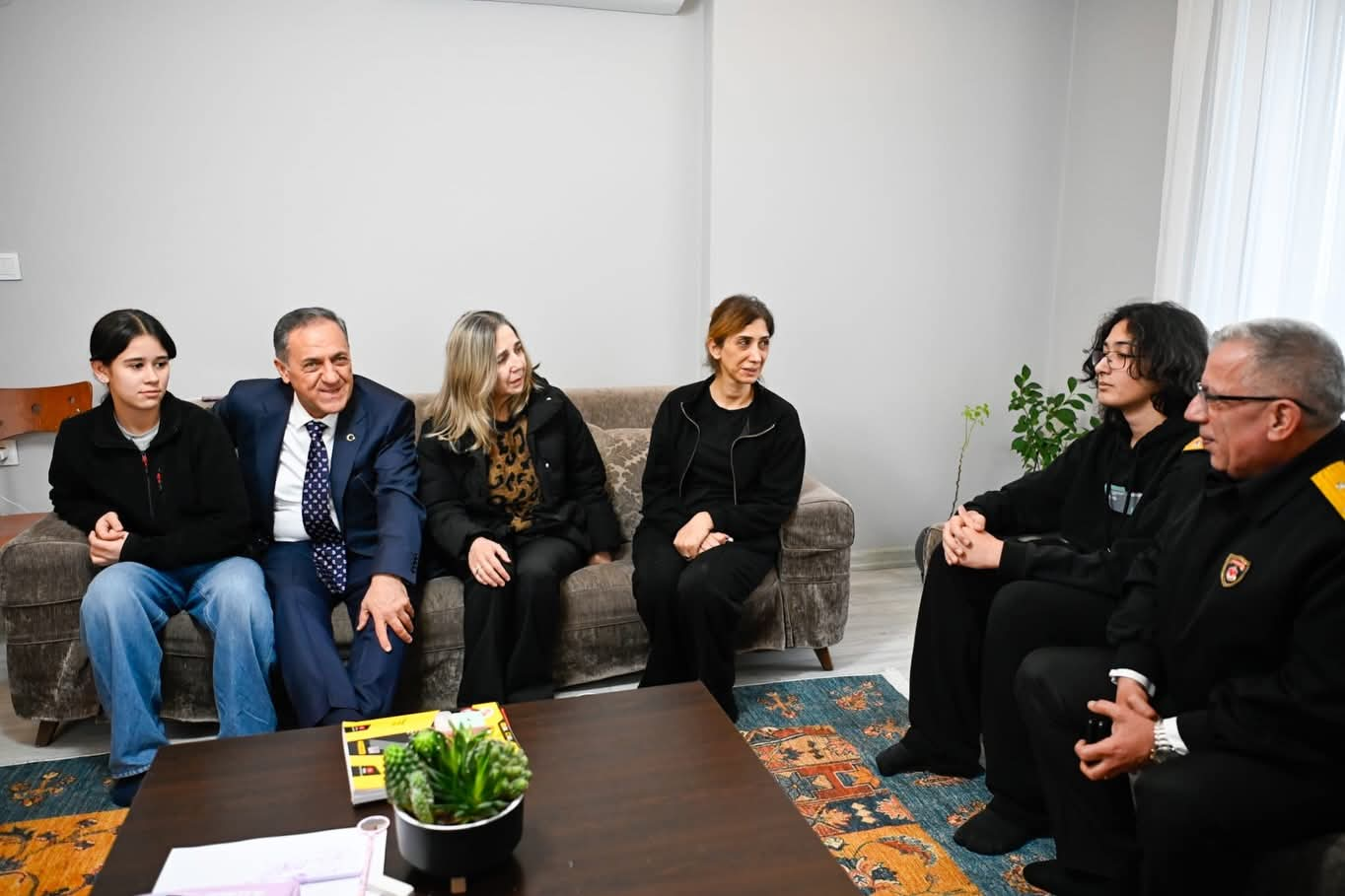 Yalova Valisi Dr. Ahmet Hamdi Usta’dan Şehit Aileleri, Gaziler ve Huzurevine Anlamlı Ziyaretler