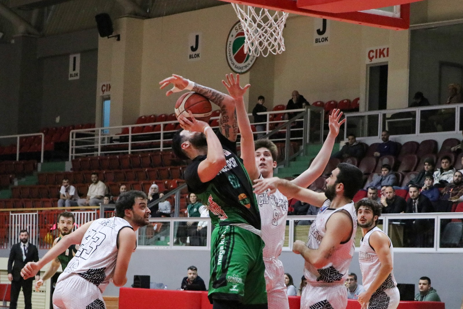 ÇİFTLİKKÖY BELEDİYE, KERASUS’U UZATMADA DEVİRDİ (80-77)
