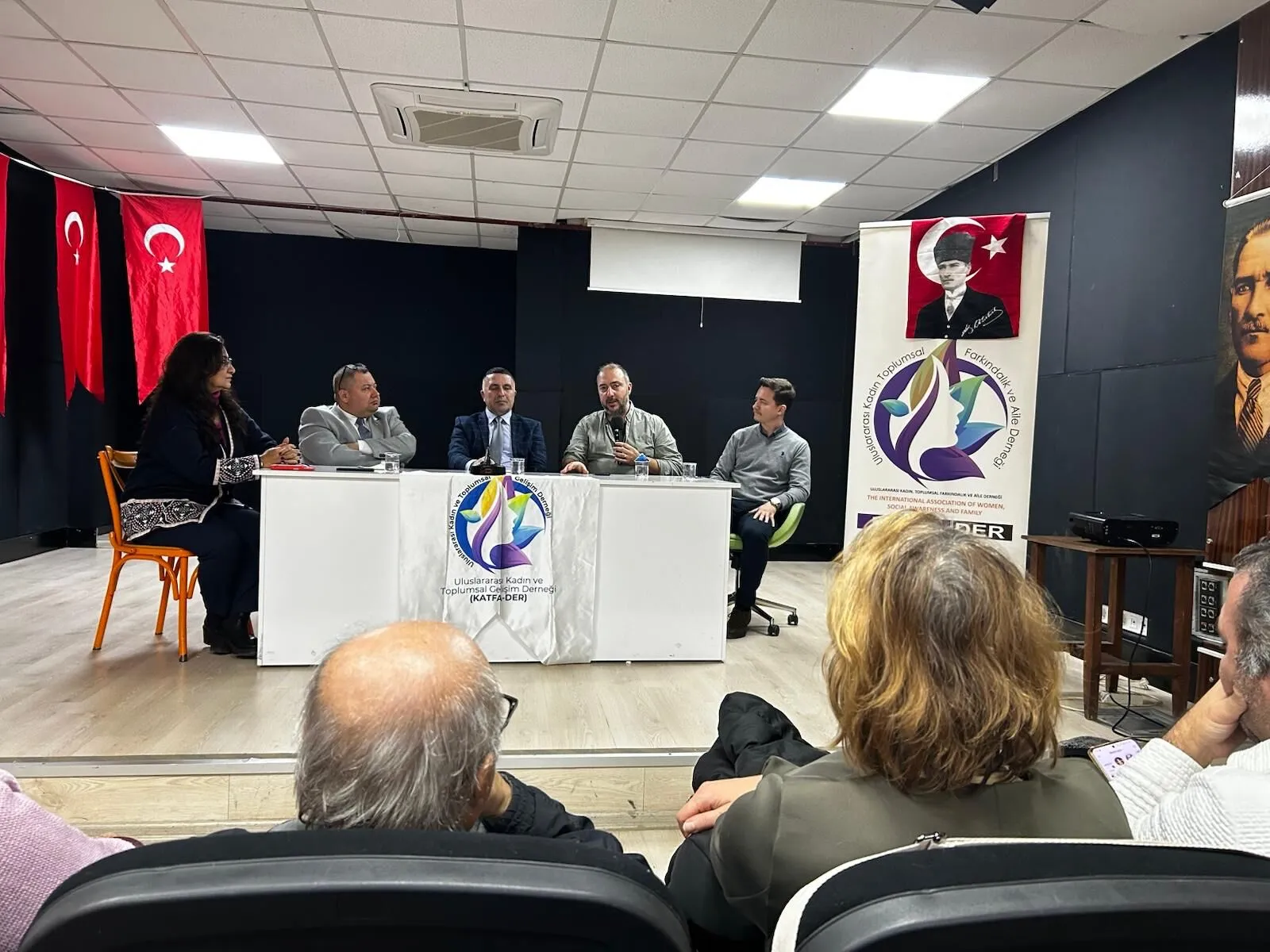 YGC Yöneticileri, Farkındalığımızı Arttırıyoruz Söyleşisine Katıldı