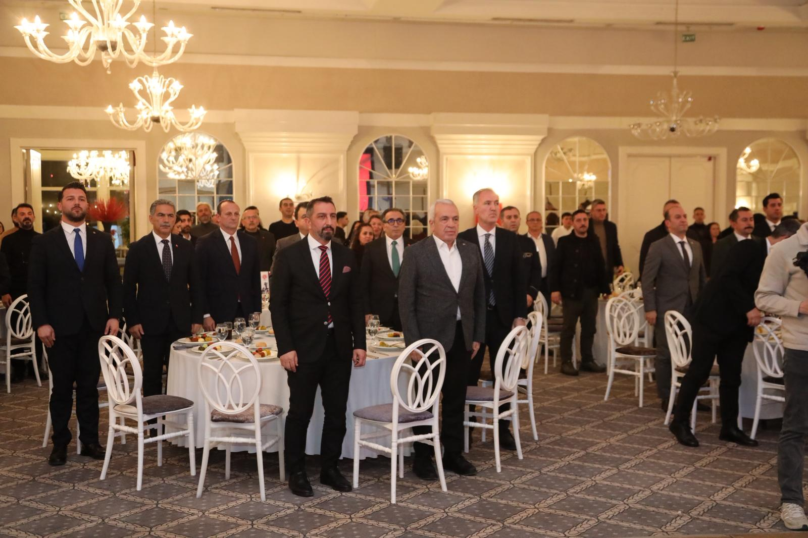 BAŞKAN YELE’YE MESLEKTE 25. YIL ONURU