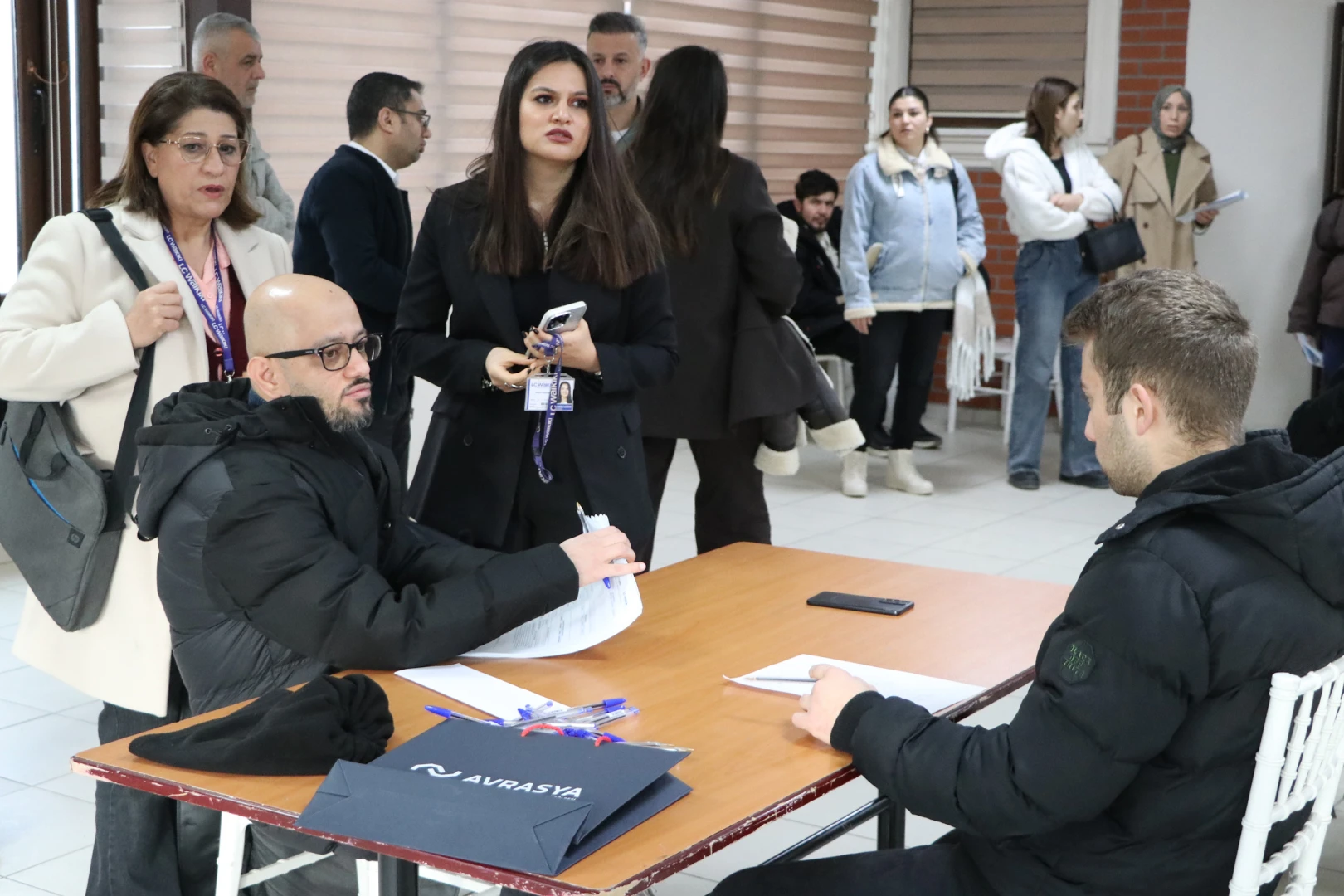 ÇİFTLİKKÖY İSTİHDAM OFİSİ’NİN TOPLU MÜLAKATLARINA REKOR BAŞVURU