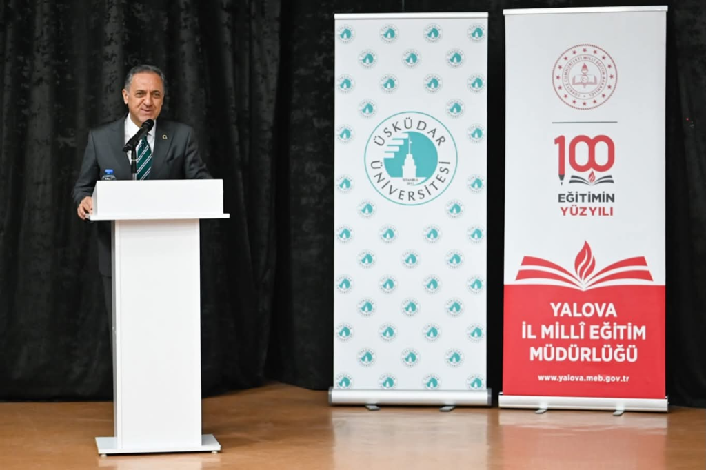 Vali Dr. Ahmet Hamdi Usta, “Yalova Eğitim Okumaları” Programında Okul Müdürleriyle Buluştu