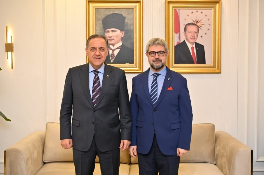 YALOVA’DA KURUM MÜDÜRLERİNDEN VALİ USTA’YA HAYIRLI OLSUN ZİYARETİ