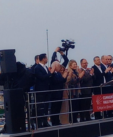 Özgür Özel Yalova’dan Seslendi: “Erken Seçim İçin Hodri Meydan”