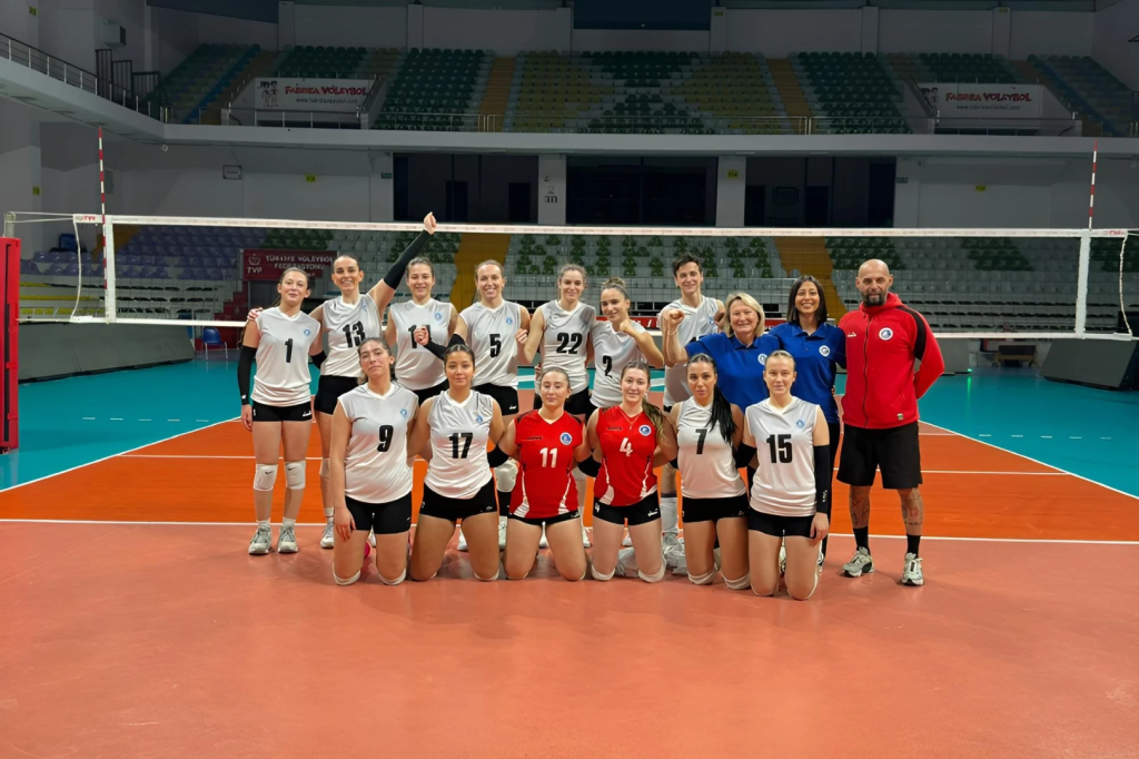 SULTANLAR SEZONU HEKİMOĞLU GALİBİYETİYLE TAMAMLADI (3-0)