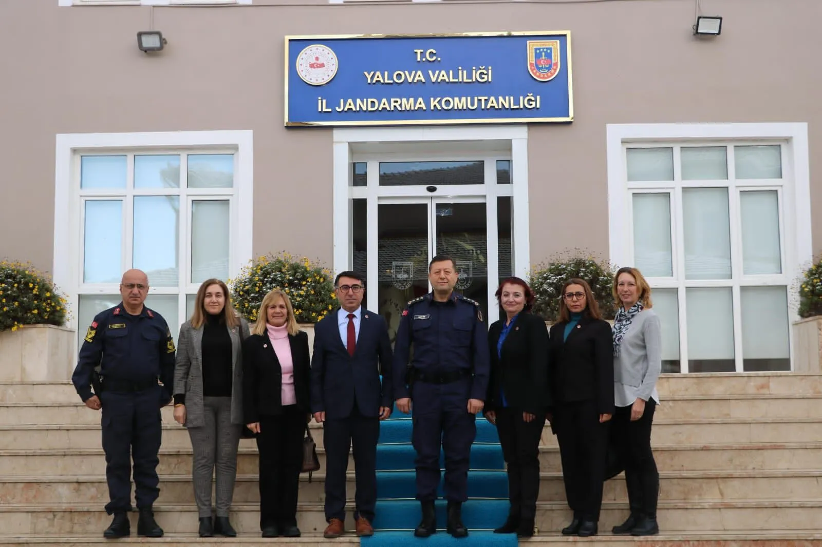 TEMAD Yalova’dan Kahraman Askerlere Sıcak Dokunuş