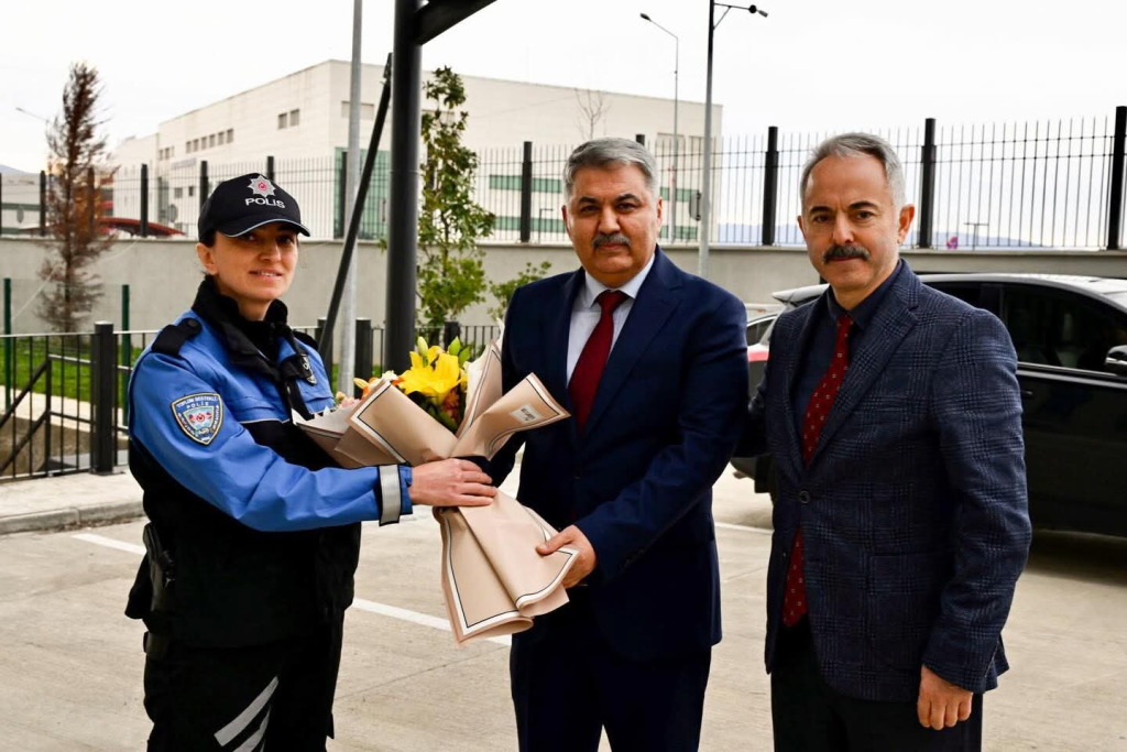 Yalova İl Emniyet Müdürlüğü’nde Devir Teslim: Yılmaz Delen Göreve Başladı