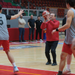 BAŞKAN YELE PARKEYE İNDİ