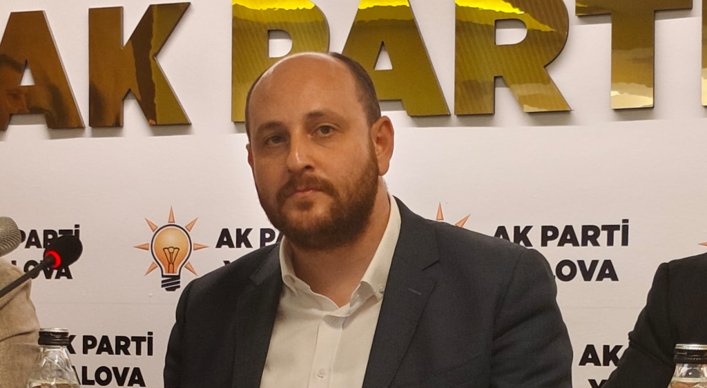 Büyükgümüş’ten Özgür Özel’in Yalova Mitingine Sert Yanıt: “Siyaset Öfkeyle Değil, Hizmetle Yapılır”