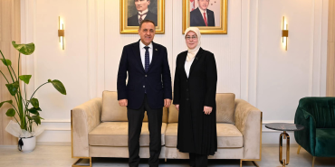 AK Parti Yalova Milletvekili Meliha Akyol’dan Vali Usta’ya Hayırlı Olsun Ziyareti