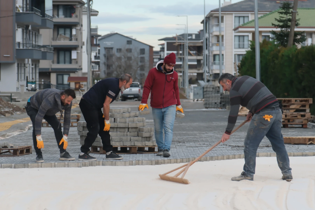 ÇİFTLİKKÖY’DE ALTYAPI ÇALIŞMALARI TÜM HIZIYLA SÜRÜYOR