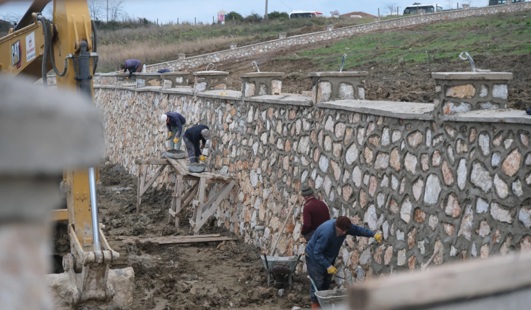 ÇİFTLİKKÖY’DE MESİRE ALANINDA HUMMALI ÇALIŞMA