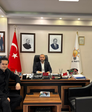 AK Parti Yalova İl Başkanlığı’nda Kentsel Dönüşüm ve Afet Riskleri Masaya Yatırıldı