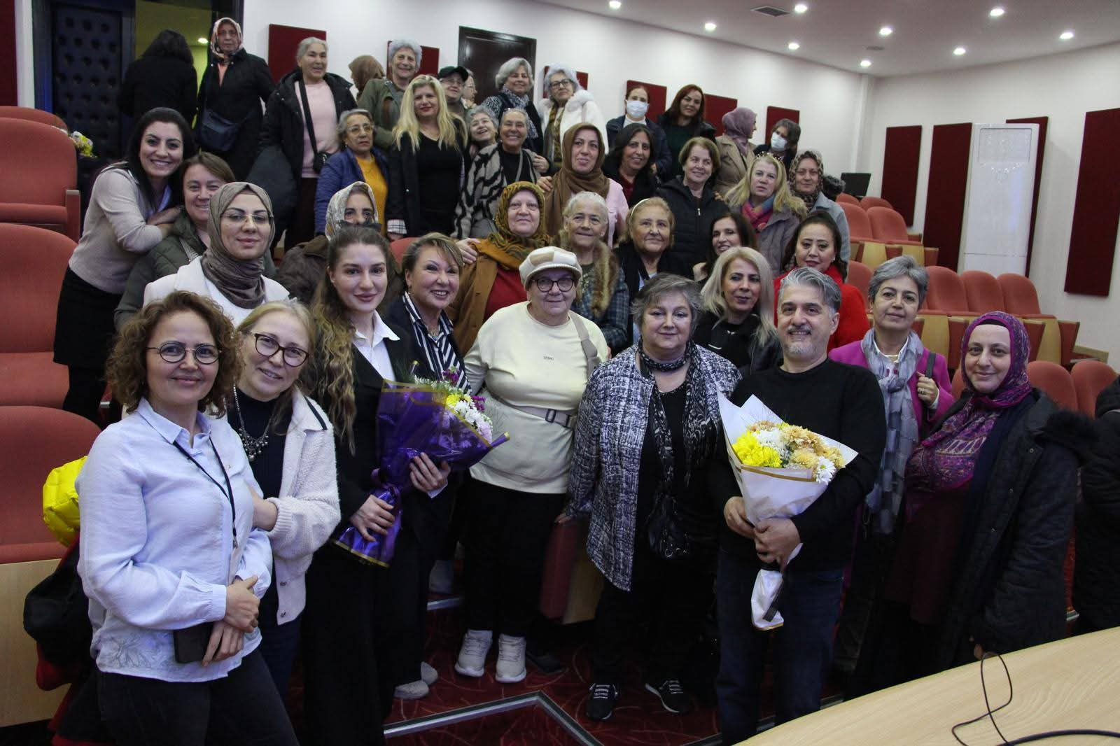 İl Sağlık Müdürlüğü’nden Serviks Kanserine Karşı Toplumu Bilinçlendiren Eğitim Programı 6 İl Sağlık Müdürlüğü’nden Serviks Kanserine Karşı Toplumu Bilinçlendiren Eğitim Programı