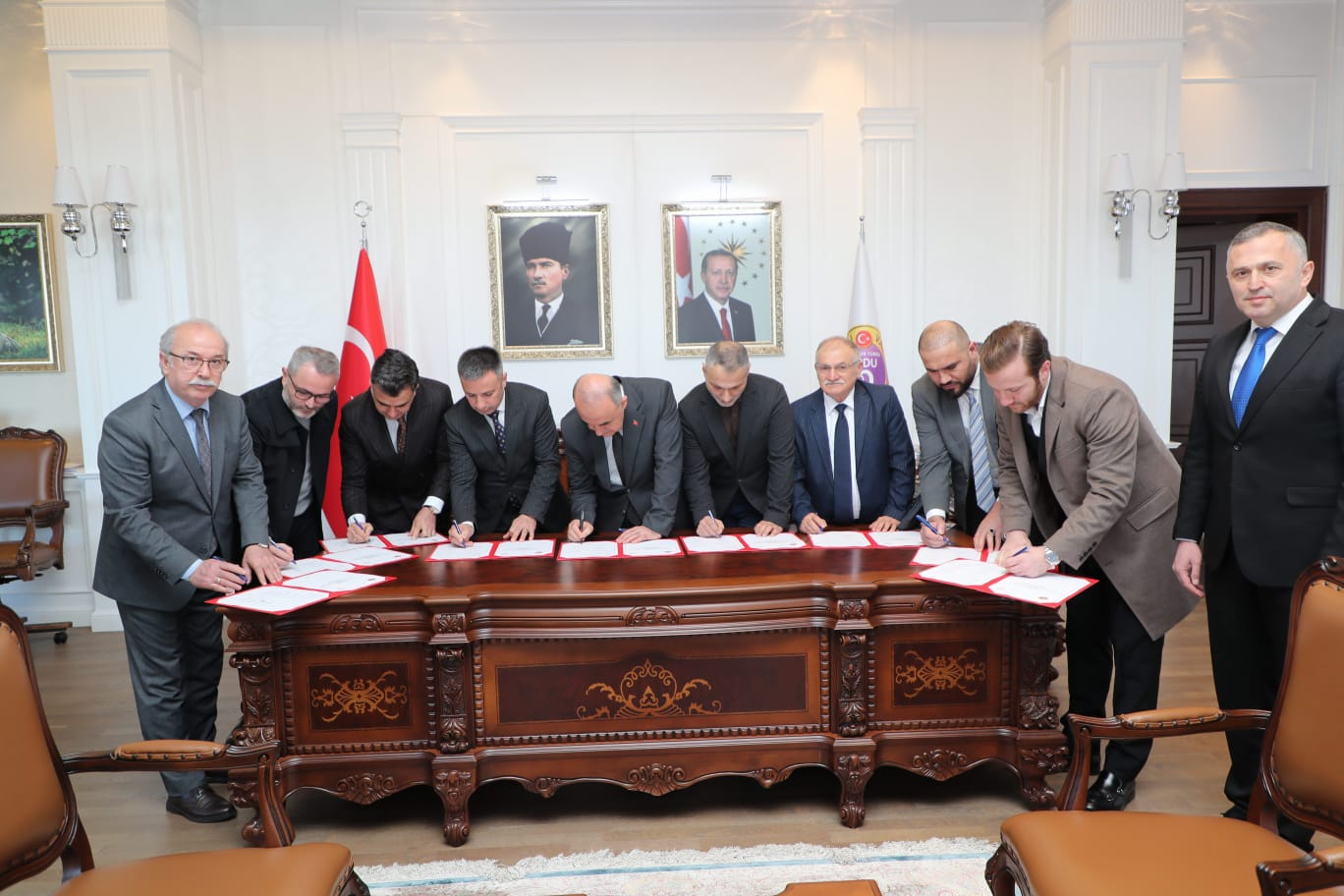 Hayırseverlerden Eğitime 7 Milyon Liralık Dev Destek: Fatsa’da 7 Yeni Atölye Kuruluyor 4 Hayırseverlerden Eğitime 7 Milyon Liralık Dev Destek: Fatsa’da 7 Yeni Atölye Kuruluyor