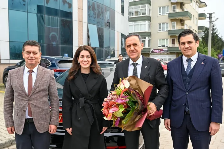 Vali Dr. Ahmet Hamdi Usta’dan İl Özel İdaresi’ne Övgü: “Büyükşehir Ölçeğinde Sorumluluk Üstleniyor” 4 Vali Dr. Ahmet Hamdi Usta’dan İl Özel İdaresi’ne Övgü: “Büyükşehir Ölçeğinde Sorumluluk Üstleniyor”