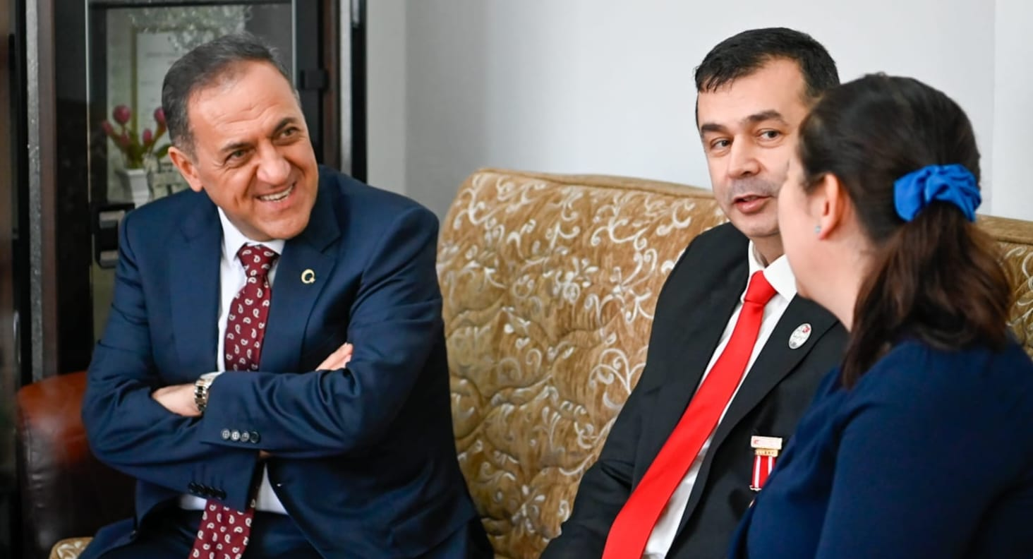 Vali Dr. Ahmet Hamdi Usta’dan Şehit Yakınları ve Gazilere Anlamlı Ziyaret