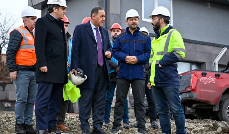Yalova Valisi Dr. Ahmet Hamdi Usta’dan Valilik İnşaatına Yakın Takip: “Yıl Sonuna Kadar Tamamlanacak”