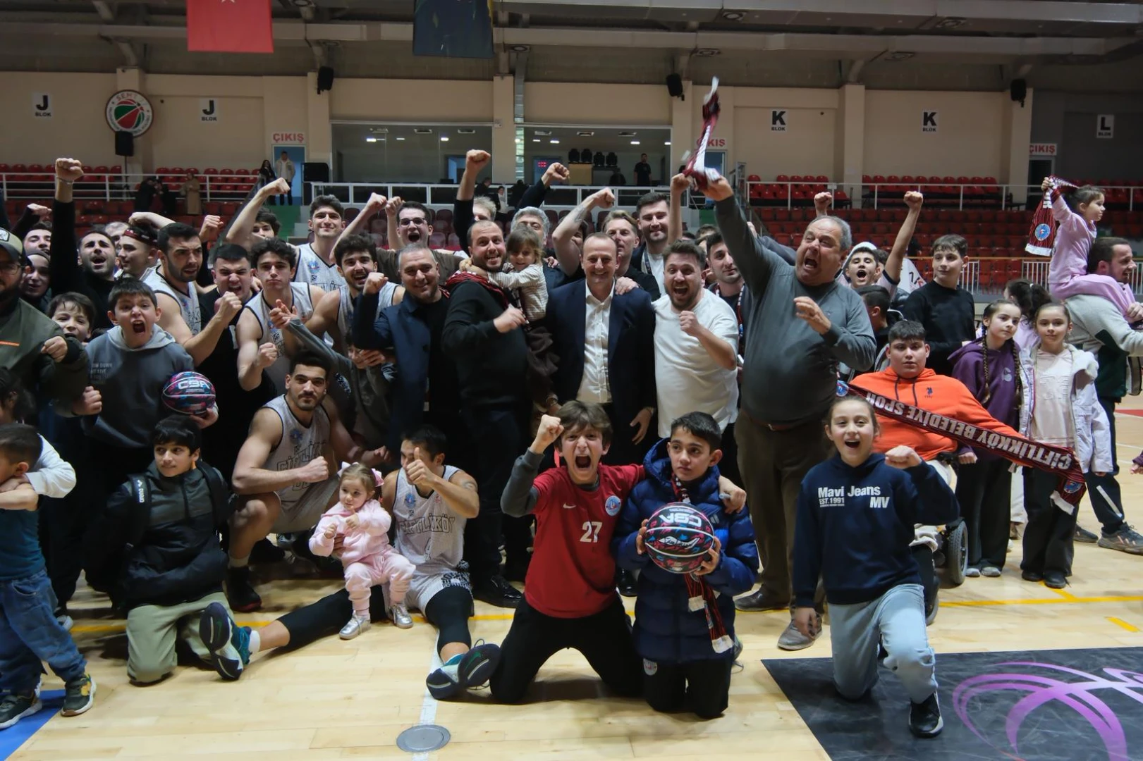 ÇİFTLİKKÖY BELEDİYE’DEN WATERGARDEN ZAFERİ : 86-84