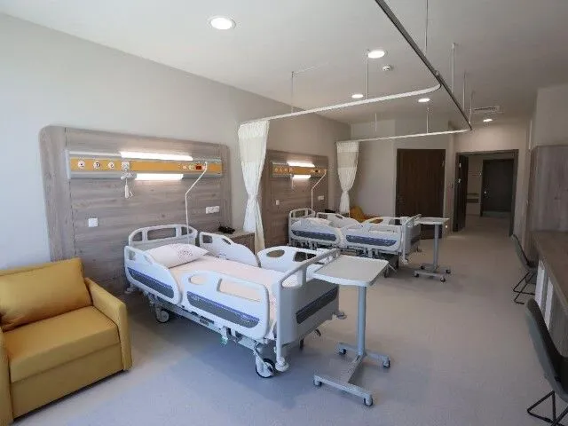 Antalya Şehir Hastanesi’nin İlk Başhekimi Doç. Dr. Nedim Ongun: Bölgenin Sağlık Üssü Güçlenerek Yoluna Devam Ediyor 7 Antalya Şehir Hastanesi’nin İlk Başhekimi Doç. Dr. Nedim Ongun: Bölgenin Sağlık Üssü Güçlenerek Yoluna Devam Ediyor