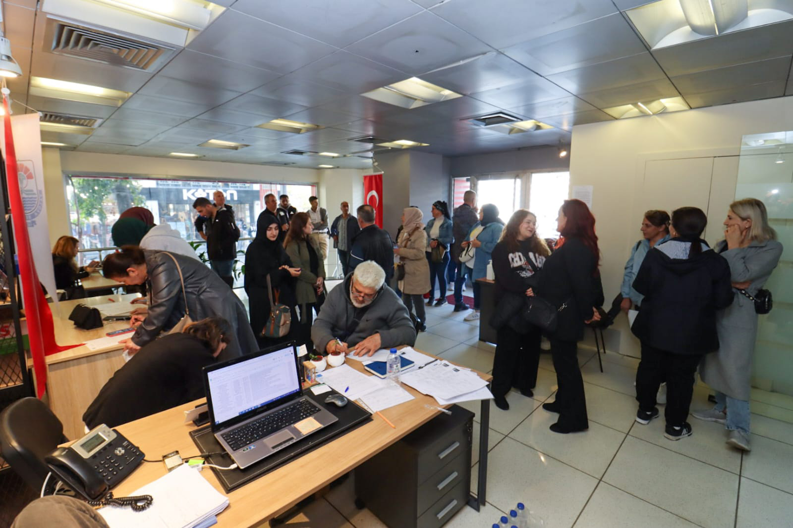 YALOVA BELEDİYESİ İSTİHDAM OFİSİ BUGÜNE KADAR 630 KİŞİNİN İŞE YERLEŞTİRİLMESİNE ARACILIK ETTİ