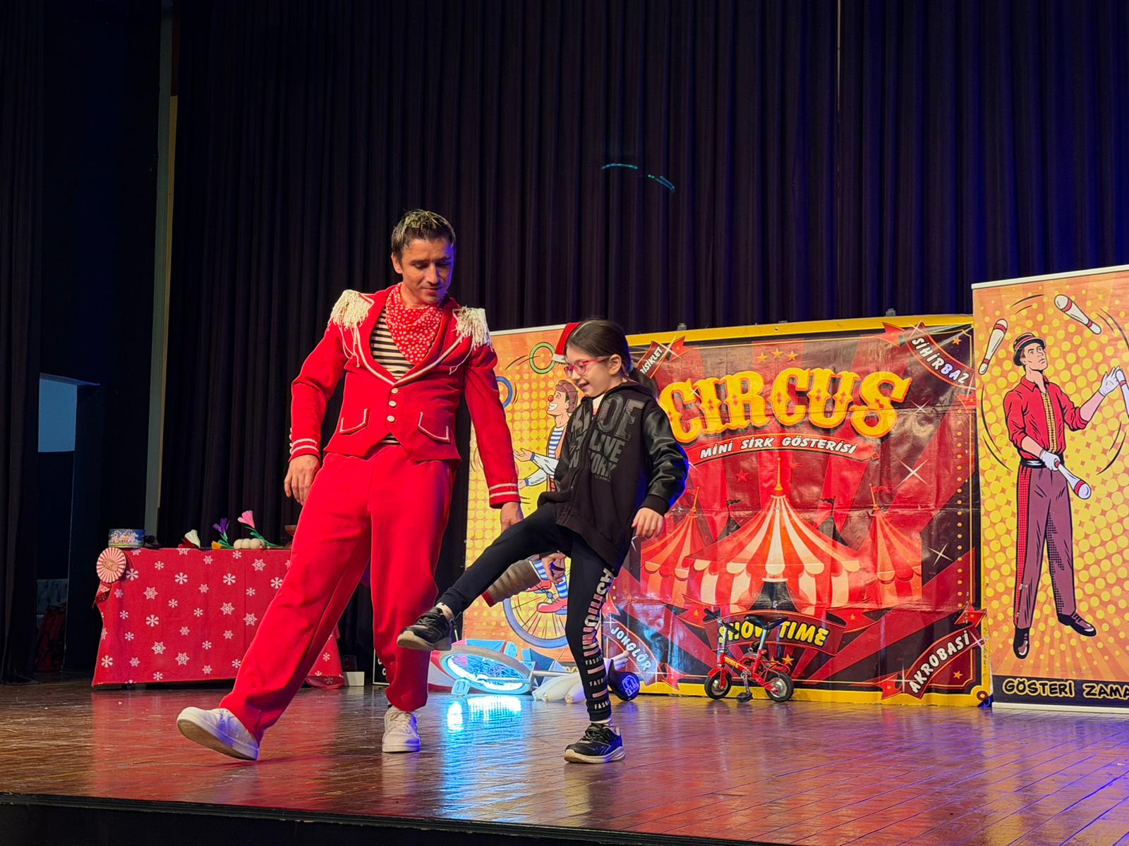 YALOVA BELEDİYESİ'NİN SÖMESTR ETKİNLİKLERİ BİNLERCE ÇOCUĞUN KATILIMIYLA TAMAMLANDI