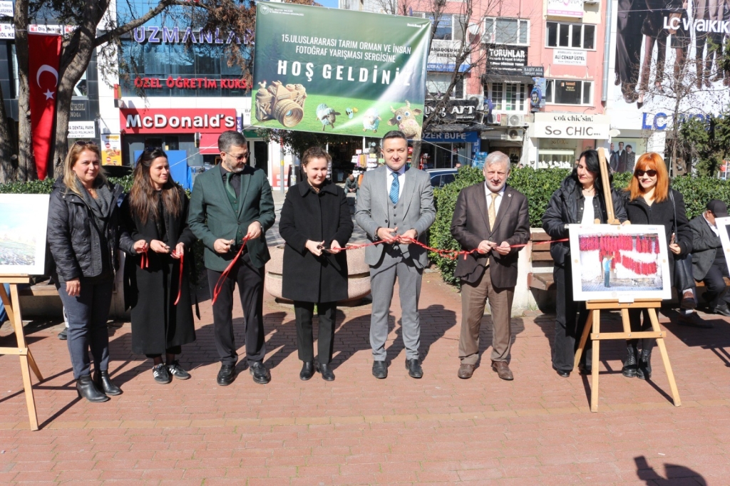 15. Uluslararası Tarım, Orman ve İnsan Fotoğraf Sergisi Yalova’da Açıldı