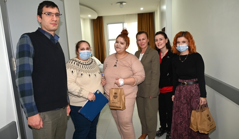 YALOVA BELEDİYESİ’NDEN YILIN İLK HASTANE ZİYARETLERİ  