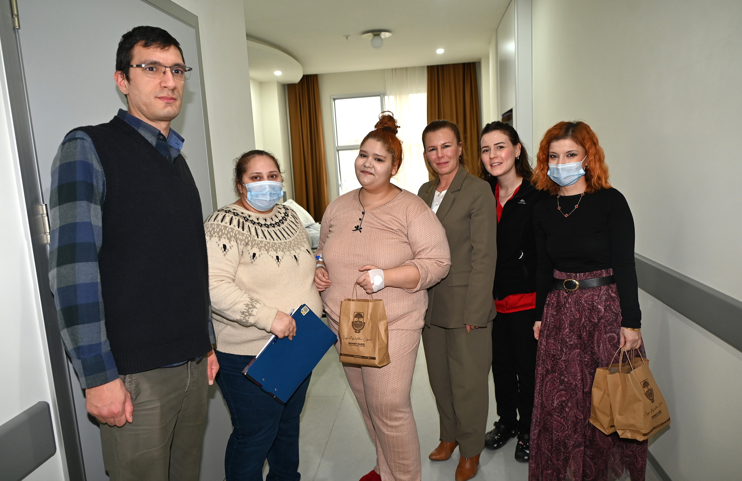 YALOVA BELEDİYESİ’NDEN YILIN İLK HASTANE ZİYARETLERİ  