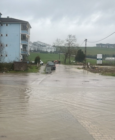 YALOVA BELEDİYESİ’NDEN YAĞIŞ MESAİSİ