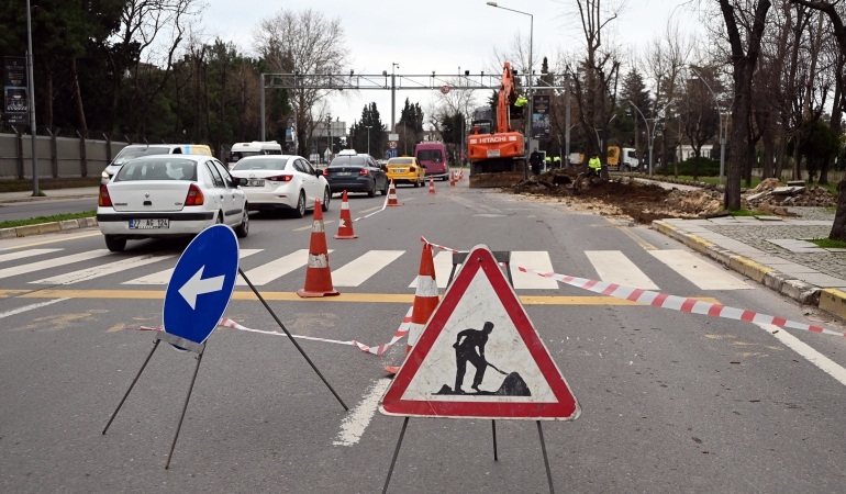 YALOVA’DA ŞEHİR GİRİŞİNE NEFES ALDIRACAK ÇALIŞMA