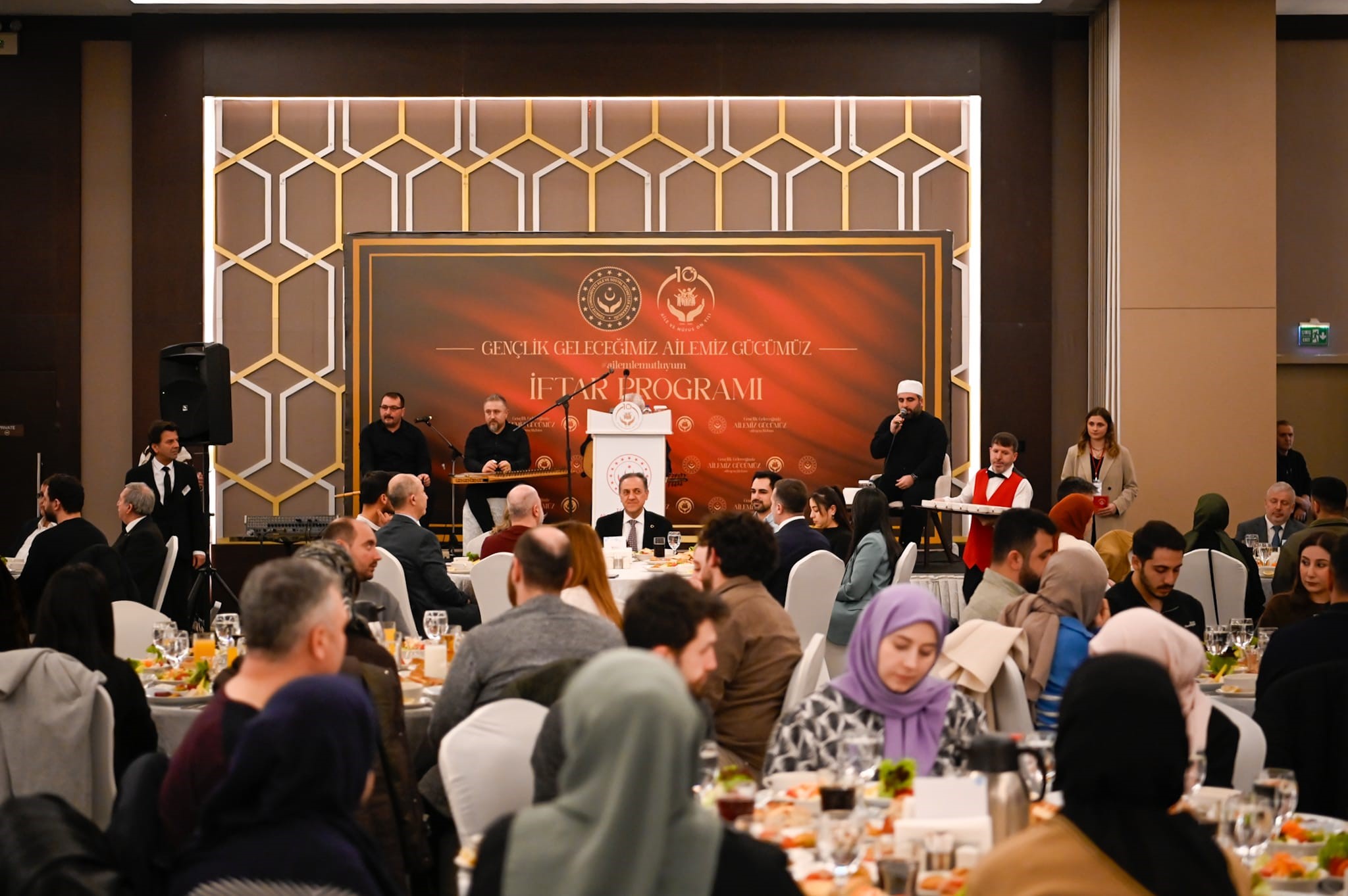 Aile Buluşmaları İftar Programı Yalova’da Gerçekleştirildi 4 Aile Buluşmaları İftar Programı Yalova’da Gerçekleştirildi