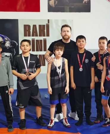 GRUP MÜSABAKALARINA KATILMA HAKKI KAZANDILAR