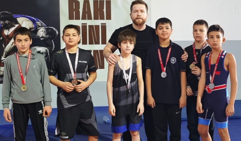 GRUP MÜSABAKALARINA KATILMA HAKKI KAZANDILAR