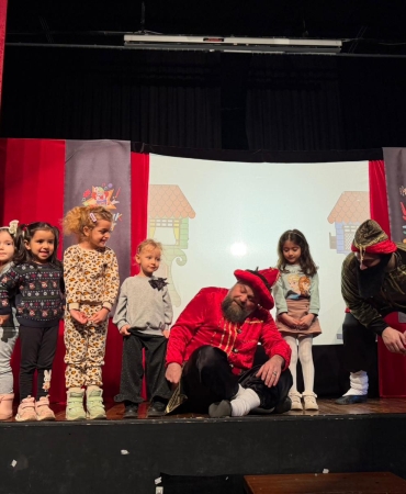 KARAGÖZ İLE HACİVAT MİNİKLERLE BULUŞTU