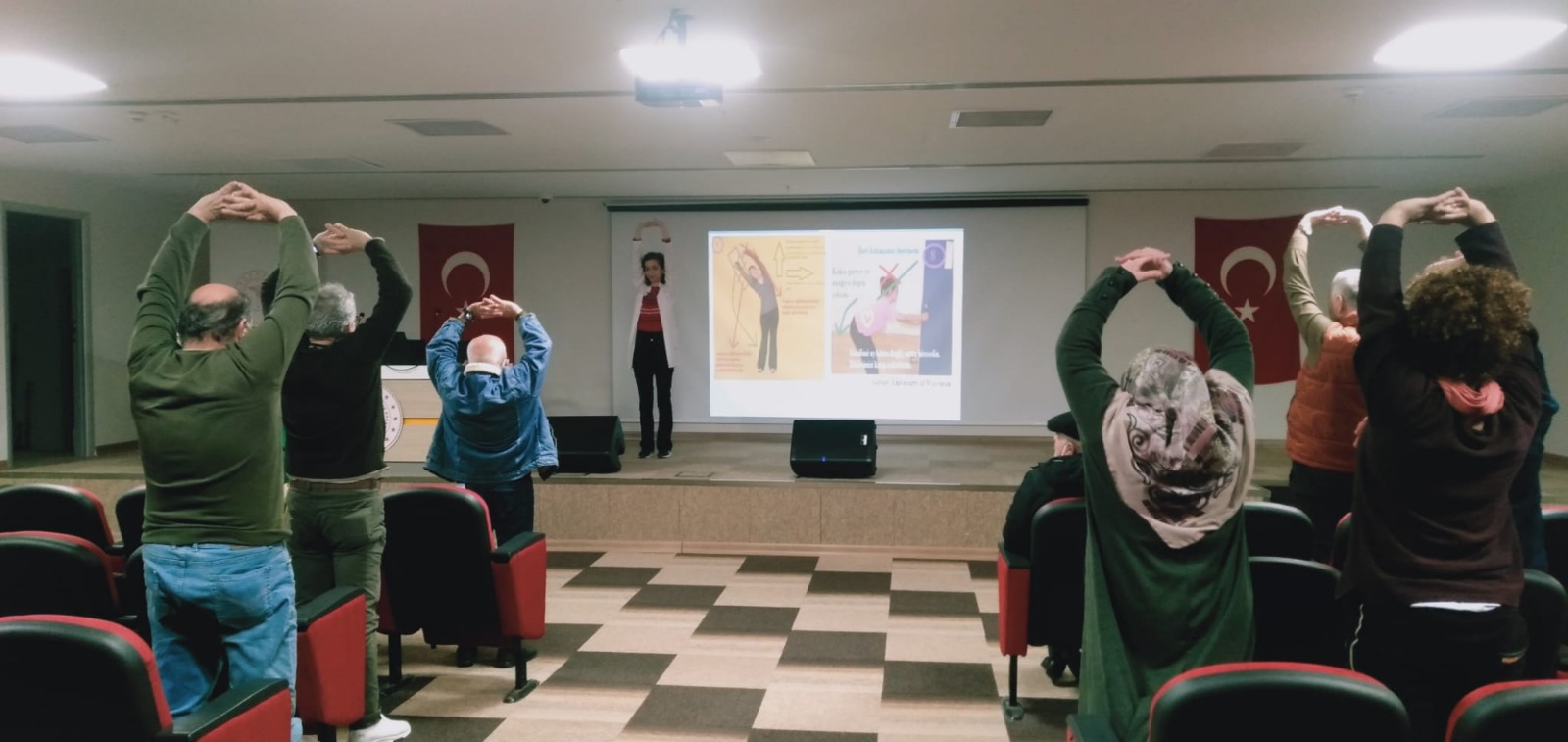 Yalova Eğitim ve Araştırma Hastanesi’nde Diyabet Okulu Eğitimleri Her Ay Devam Ediyor