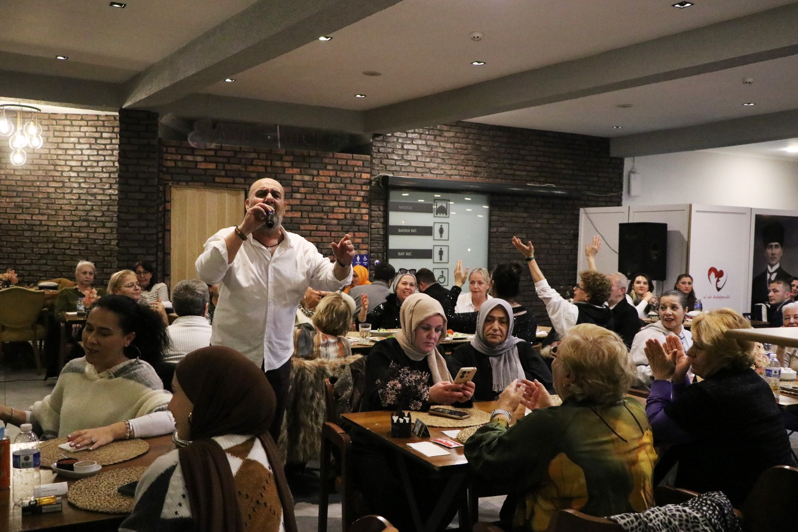 ALİÇO İLE SEVGİLİLER GÜNÜ PROGRAMI COŞTURDU 6 ALİÇO İLE SEVGİLİLER GÜNÜ PROGRAMI COŞTURDU