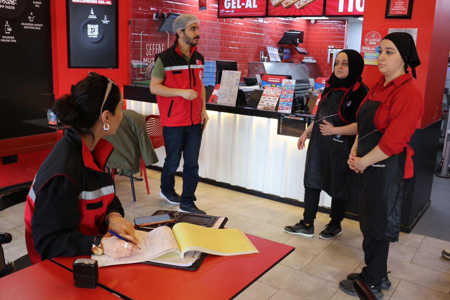 ARMUTLU’DA RAMAZAN ÖNCESİ GIDA DENETİMLERİ GERÇEKLEŞTİRİLDİ