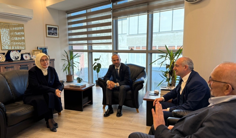 Yalova AK Parti Milletvekili Meliha Akyol’dan Ramazan’da Yoğun Ziyaret Trafiği