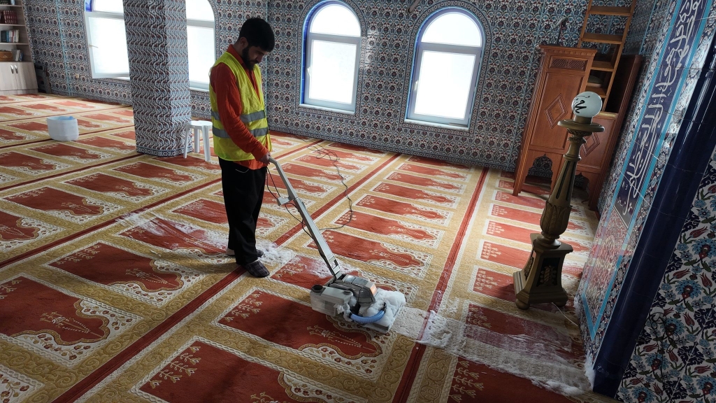 ÇINARCIK’TA CAMİLER RAMAZANA HAZIR
