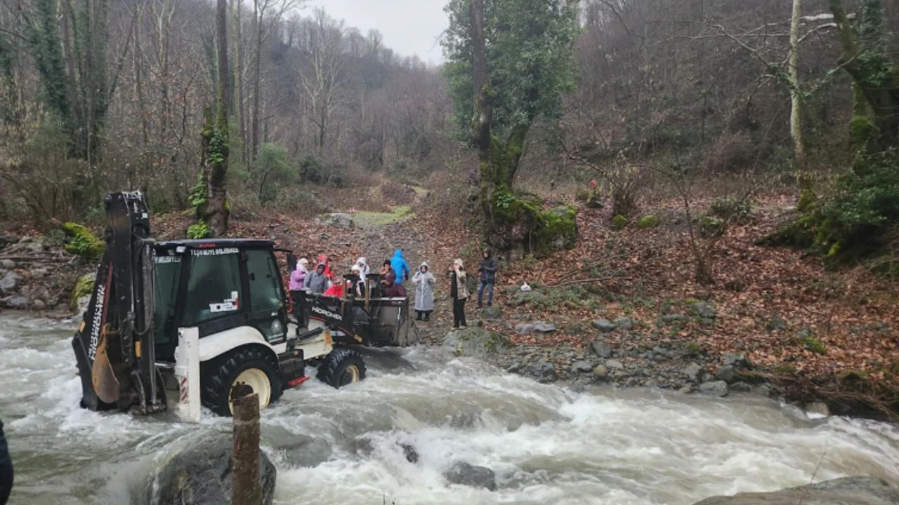 Teşvikiye’de Dere Seviyesi Yükseldi, Trekking Grubu Güvenli Şekilde Tahliye Edildi